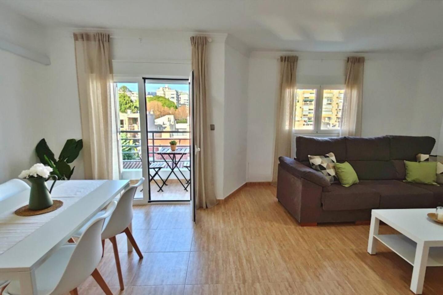 Apartamento Paseo Larios Torre Del Mar Εξωτερικό φωτογραφία